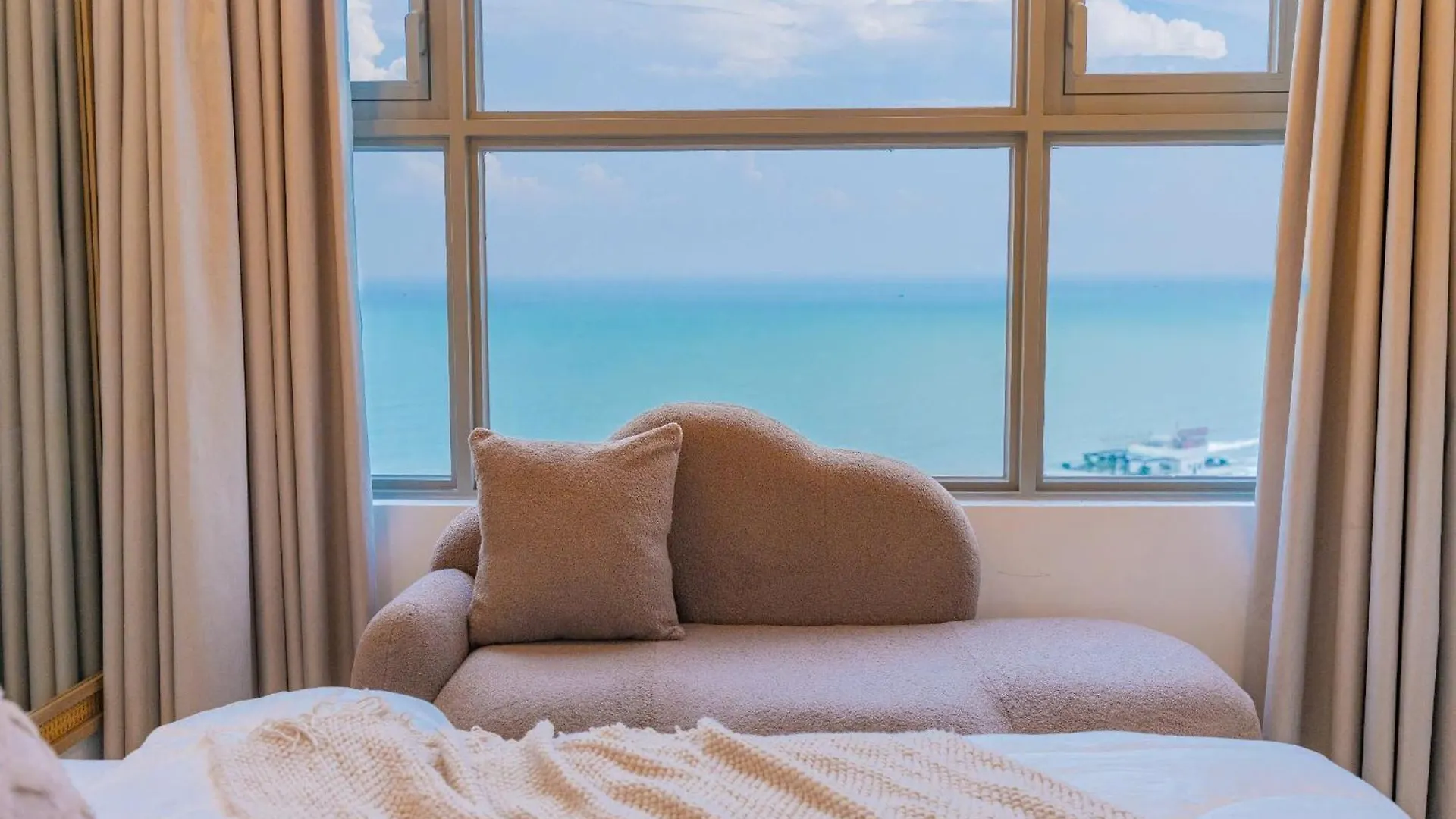 The Song Luxury 5 Stars Vung Tau - Khang Apartment Vietnam